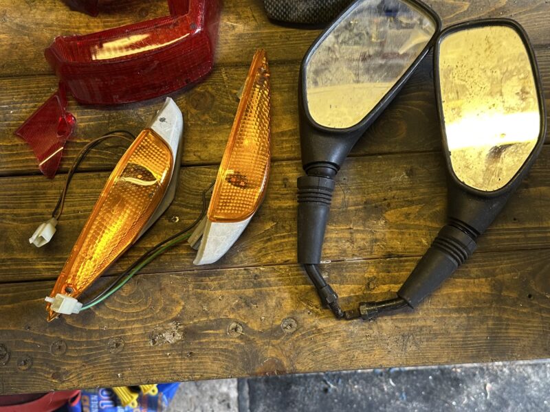 Yamaha bws skjolde og lidt andet.