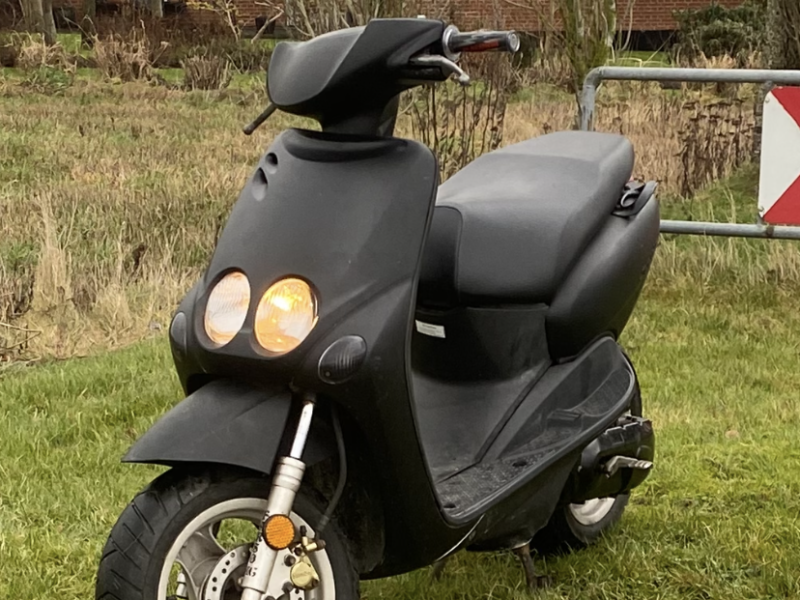 Yamaha neos 2002